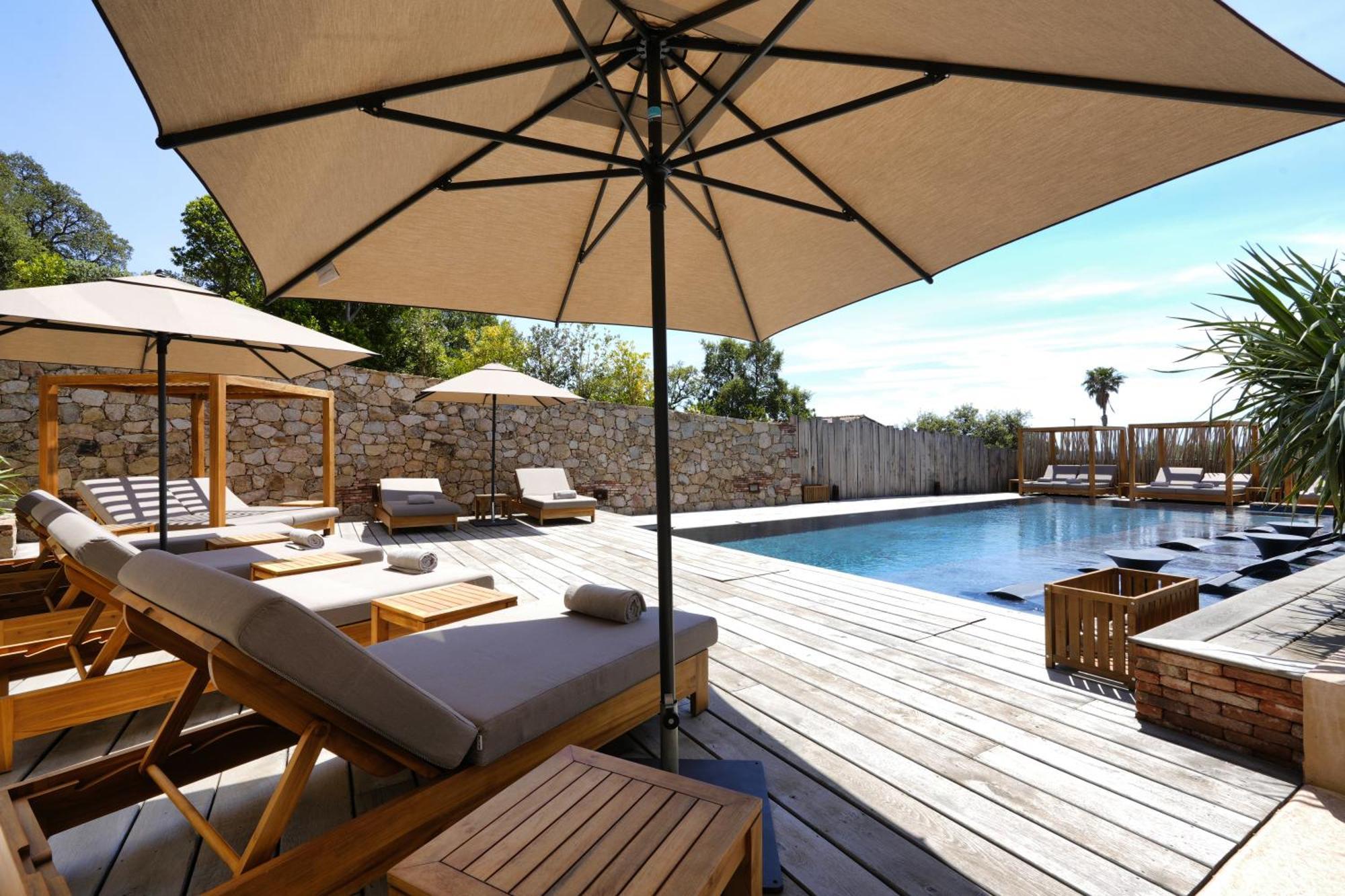 Les Regalia Hotel & Spa 생트-뤼시 드 포르토-벡시오 외부 사진